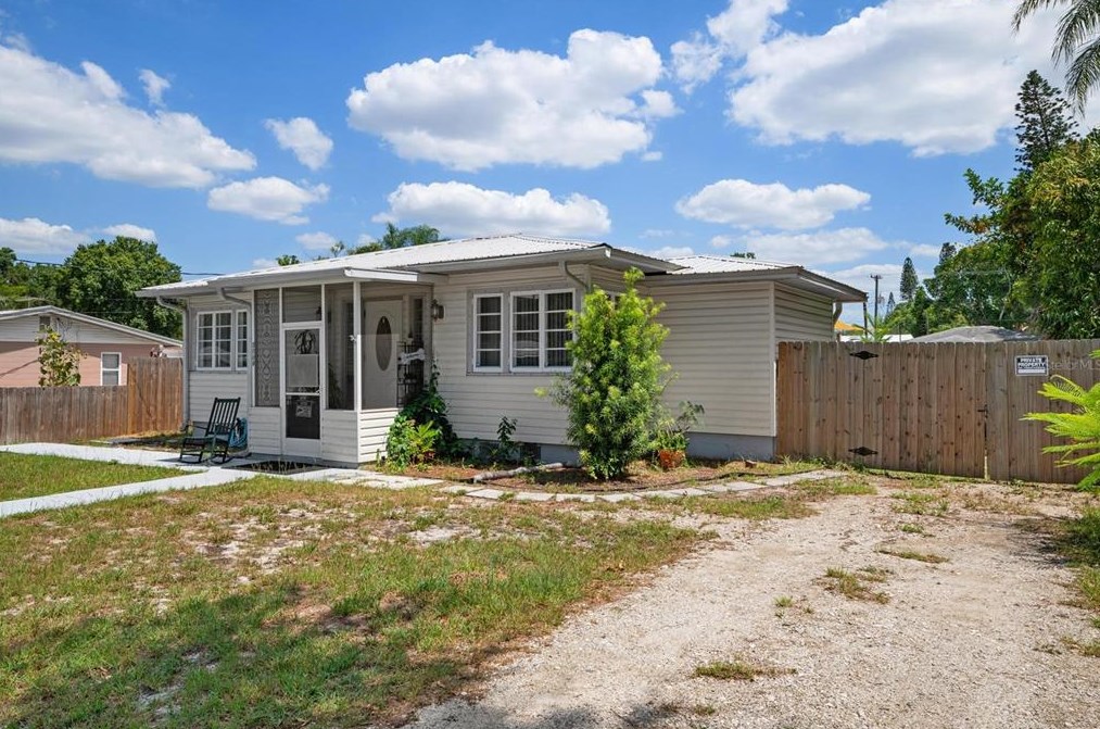 2109 18th Ave, Bradenton, FL 34205-4603