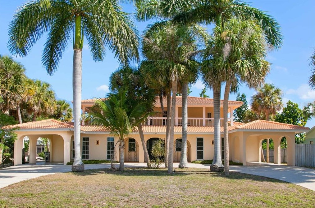 1653 Baywinds Ln, Sarasota, FL 34231-3040
