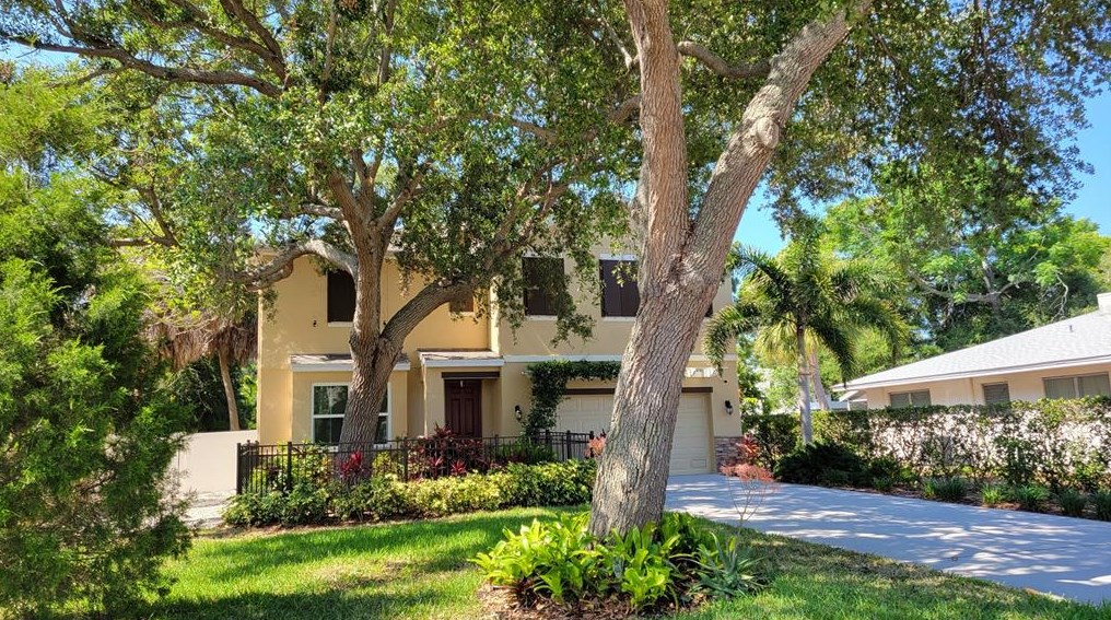 2134 Waldemere St, Sarasota, FL 34239