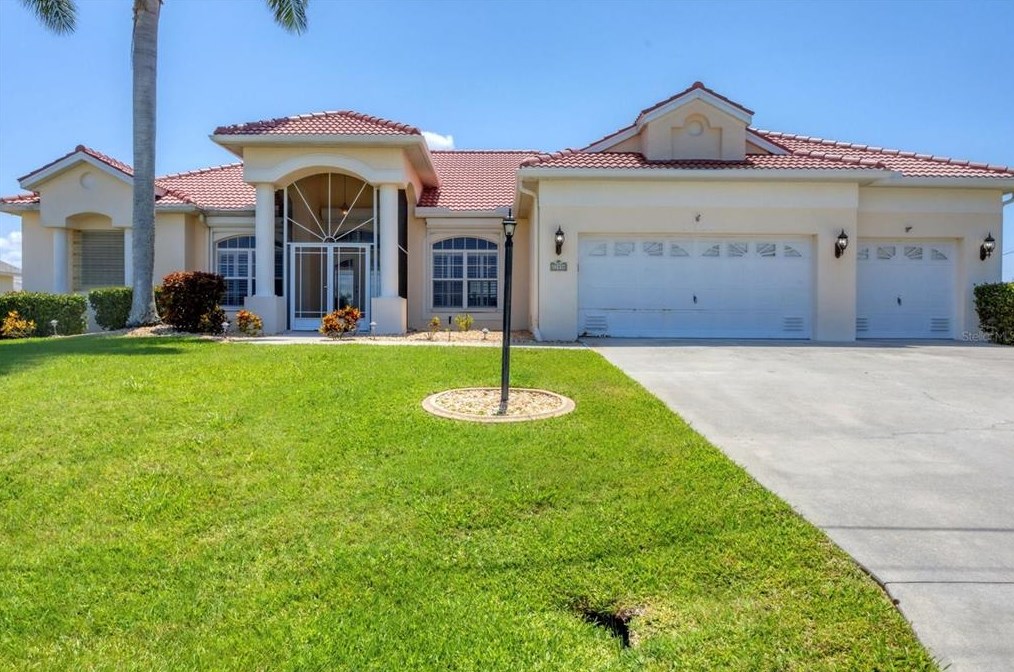 17458 Medillin Ct, Punta Gorda, FL 33955-4608