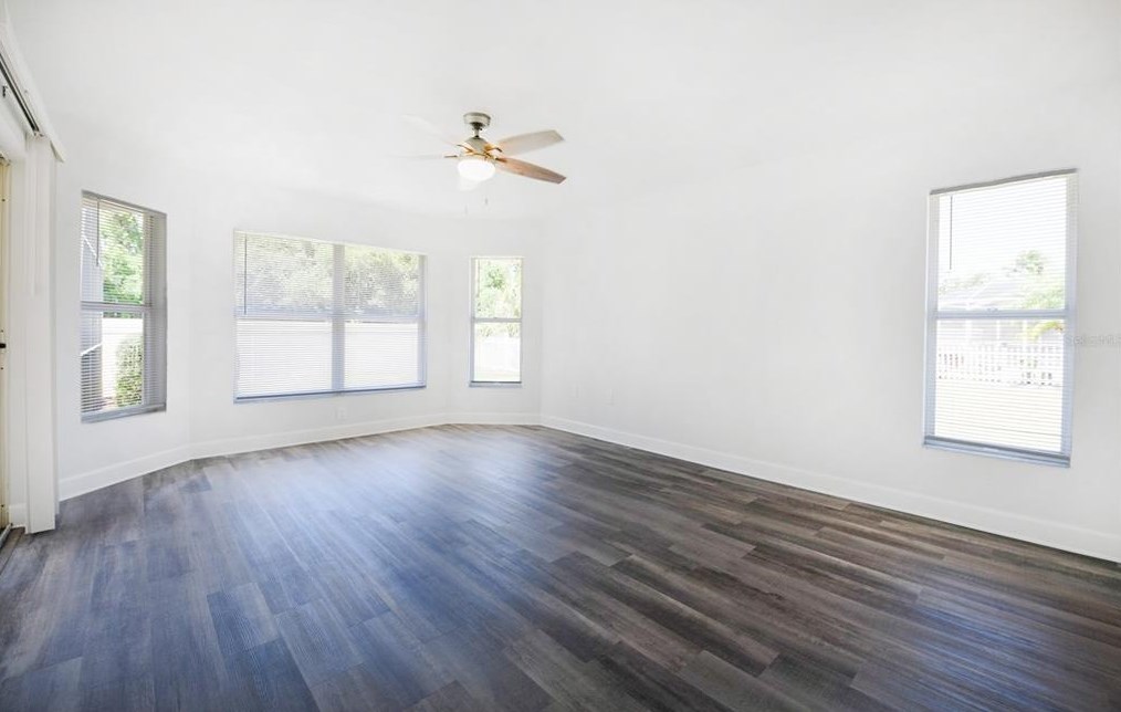 6121 55th Avenue Cir, Bradenton FL  34203-9755 exterior