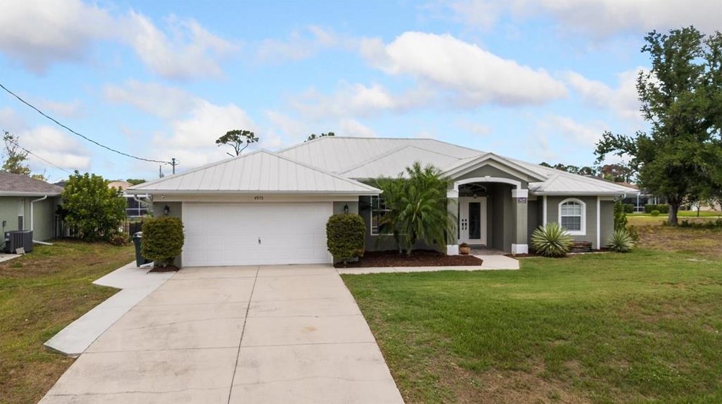 4975 Dewberry St, Venice, FL 34288-2350