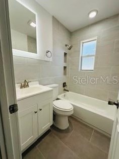 2043 Cass St, Sarasota FL  34231-7020 exterior