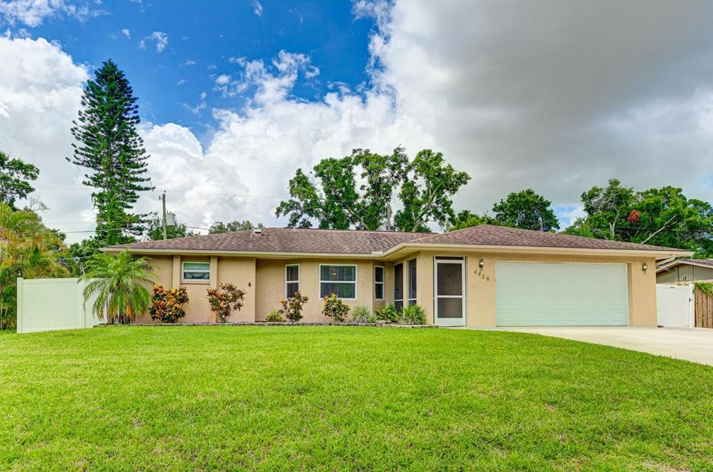 4426 Maygog Rd, Sarasota, FL 34233