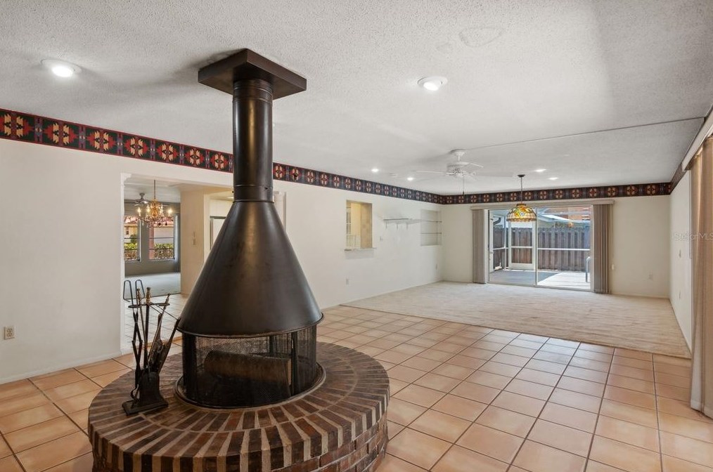 3300 Duncan Ave, Sarasota FL 34239-6605 exterior