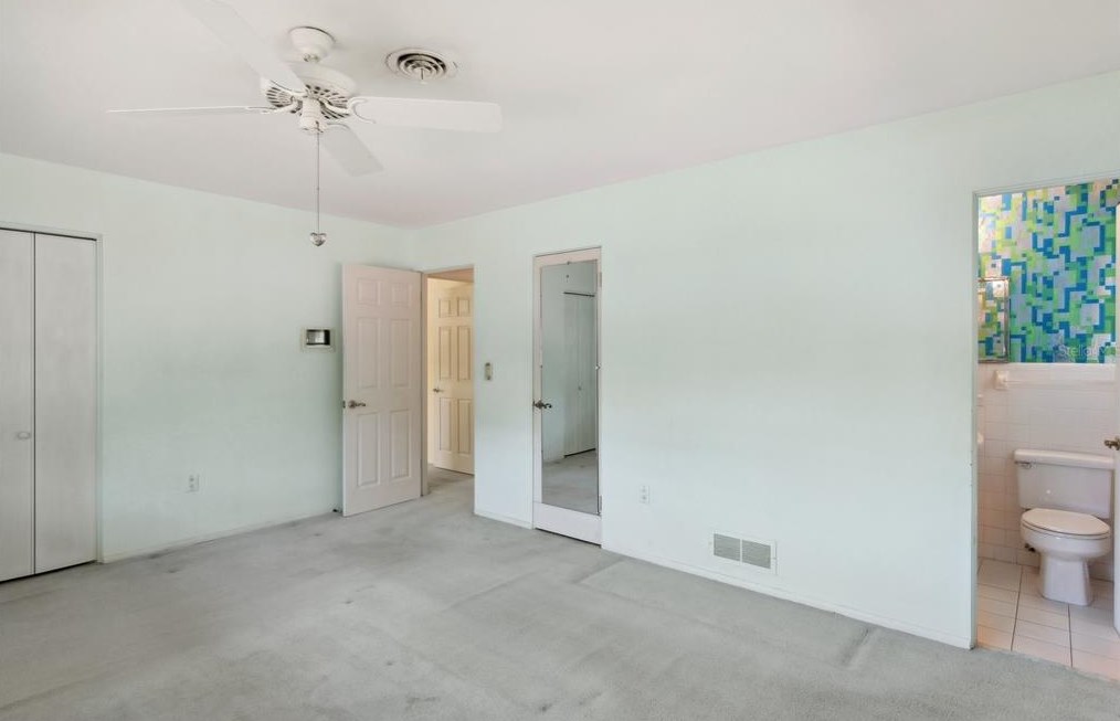 3300 Duncan Ave, Sarasota FL 34239-6605 exterior