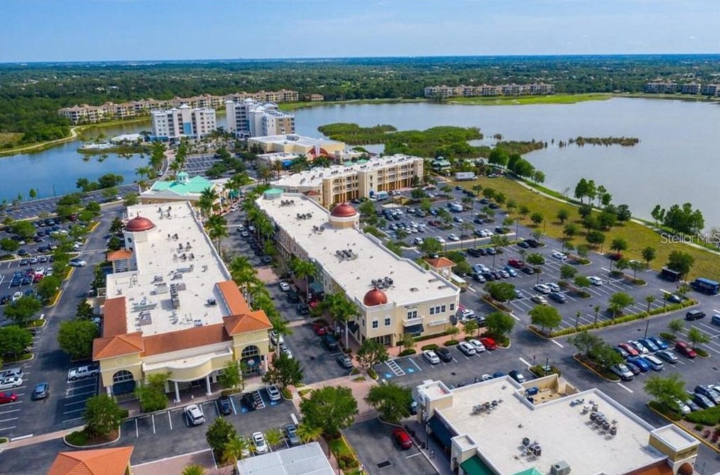 8111 Lakewood Main St #307, Bradenton, FL 34202