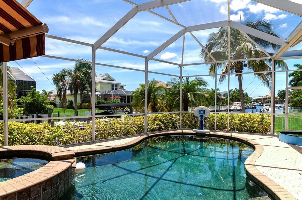 4782 Mainsail Dr, Bradenton FL  34208-9409 exterior