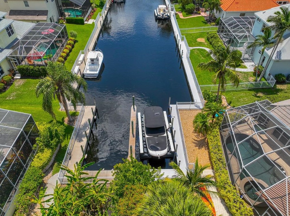 4782 Mainsail Dr, Bradenton FL  34208-9409 exterior