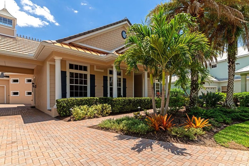 4782 Mainsail Dr, Bradenton FL  34208-9409 exterior