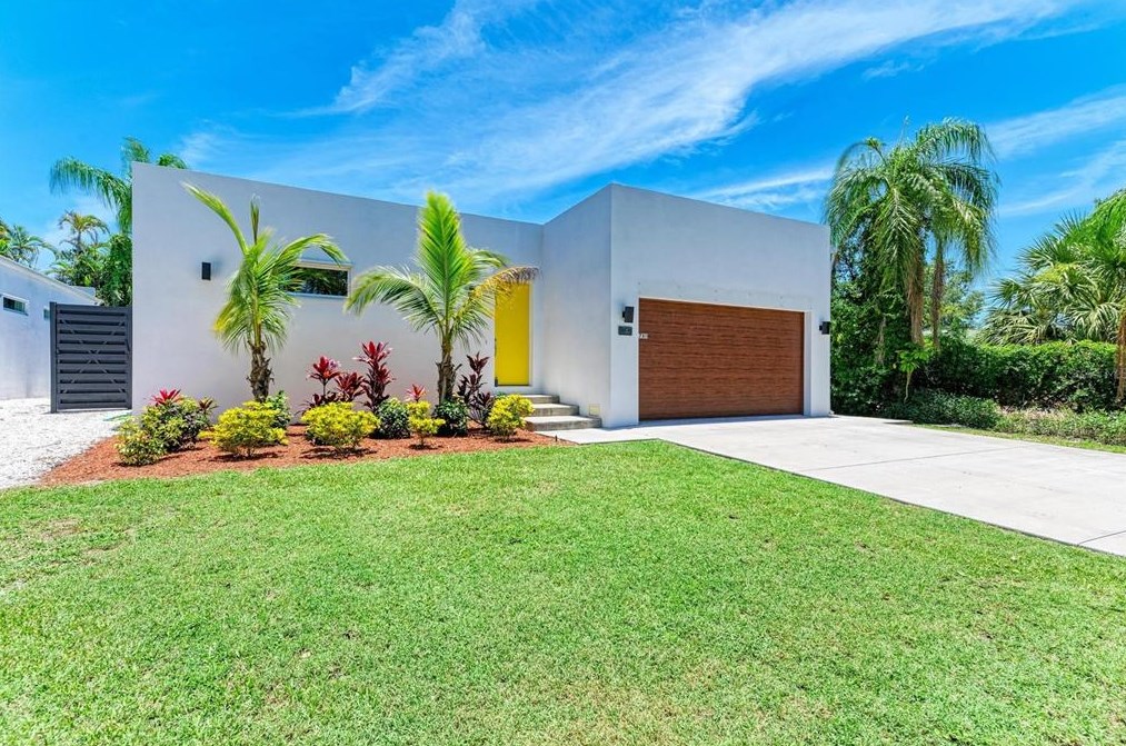 1780 Southwood St, Sarasota, FL 34231