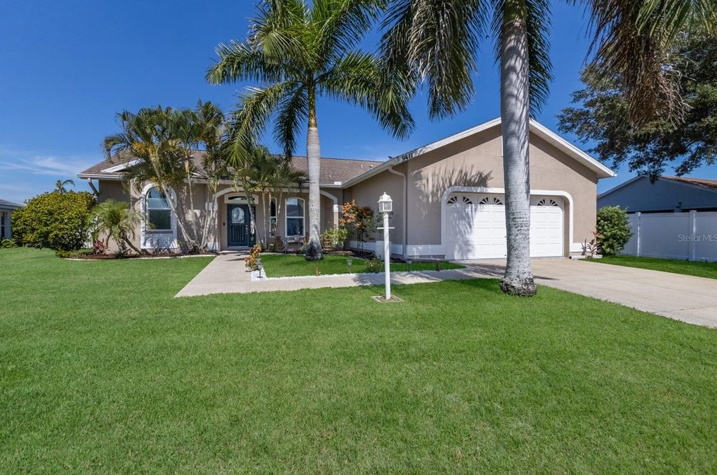9411 71st Ave E, Palmetto, FL 34221