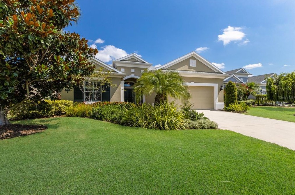 4610 Claremont Park Dr, Bradenton, FL 34211-9403