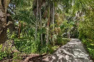 3301 Bay Shore Rd, Sarasota, FL 34234 - Photo 12