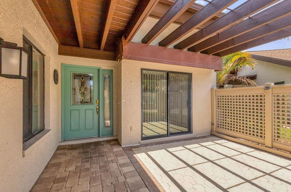 3107 Windrush Bourne, Sarasota, FL 34235-2040