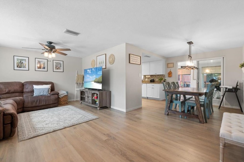 1000 Fruitland Ave, Bradenton, FL 34207-2021