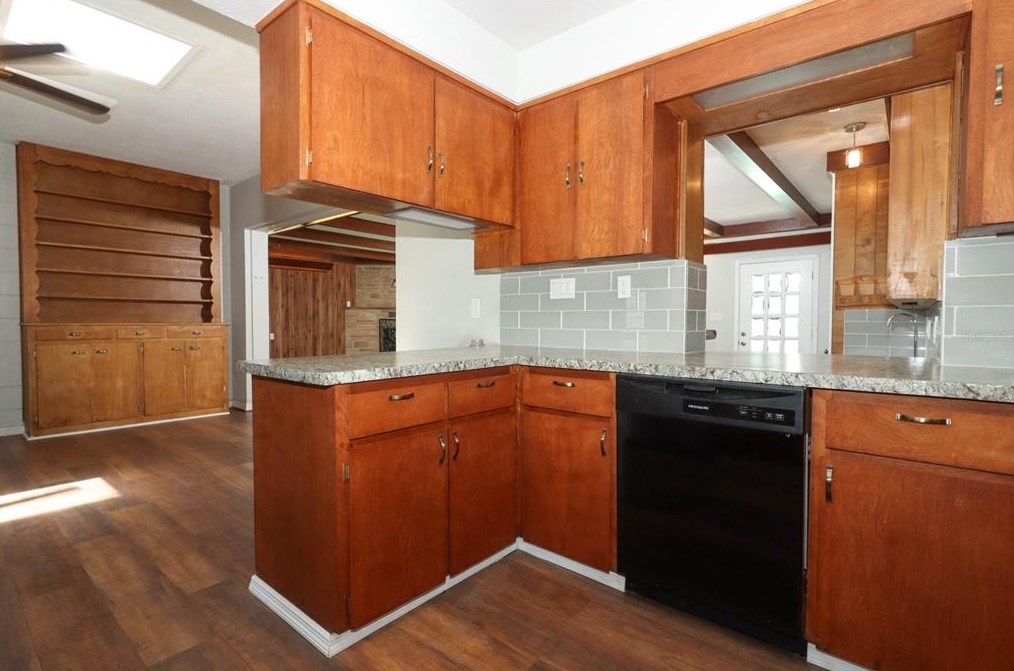 17 Washington Ave, Apopka FL  32703-7533 exterior