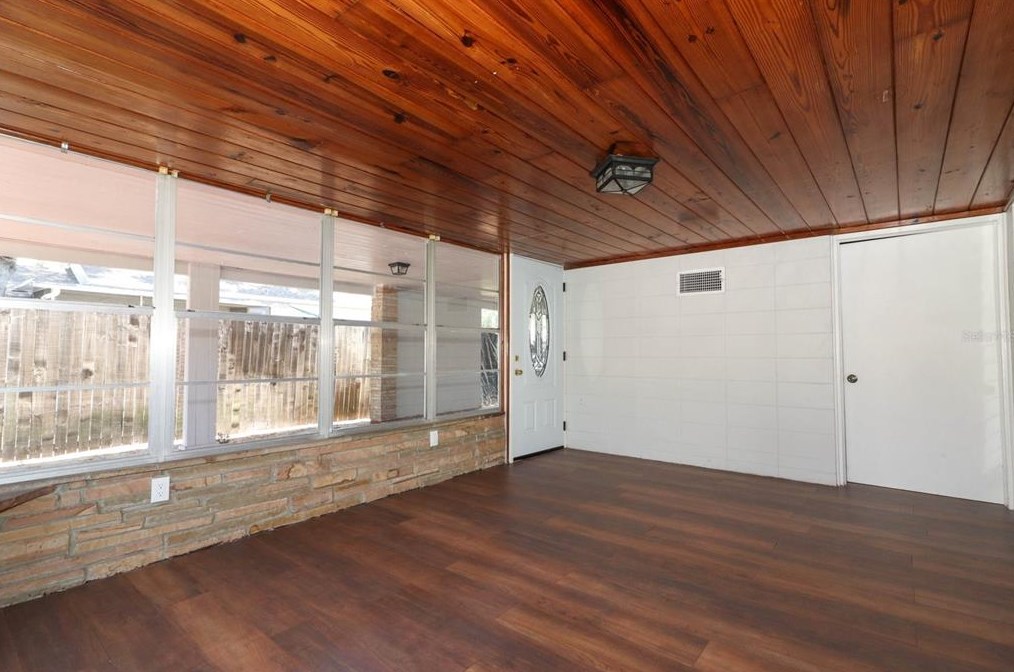 17 Washington Ave, Apopka FL  32703-7533 exterior