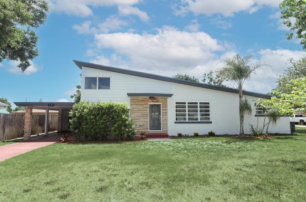 17 Washington Ave, Apopka FL  32703-7533 exterior