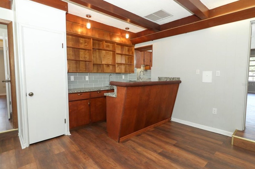 17 Washington Ave, Apopka FL  32703-7533 exterior