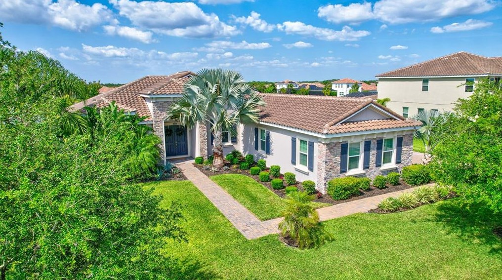 16621 5th Ave E, Bradenton, FL 34212