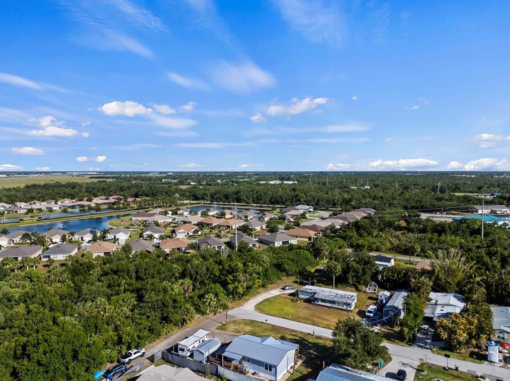 1626 Woodlawn Ave, Punta Gorda FL 33950-5757 exterior