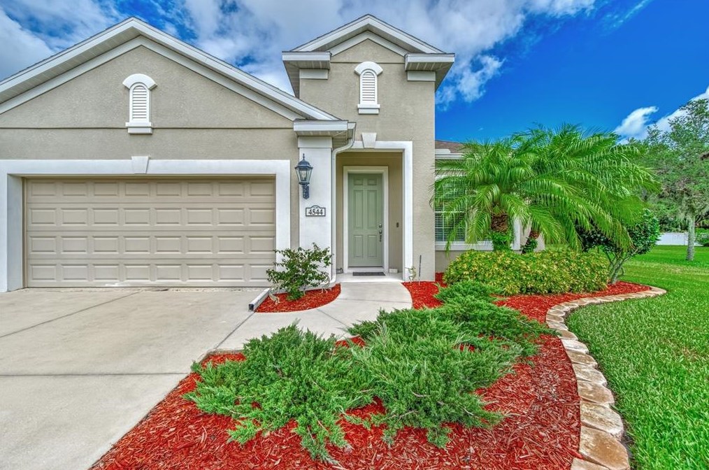 4544 29th Ave Cir E, Palmetto, FL 34221