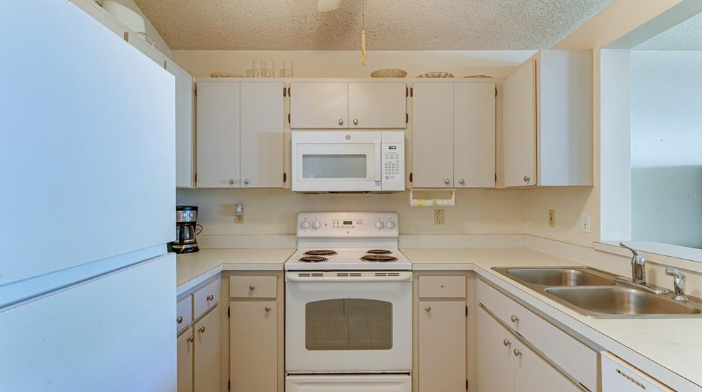 3947 37th Street Ct, Bradenton FL  34205-2303 exterior