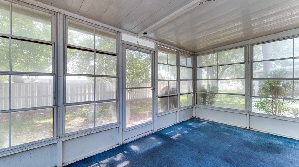 3947 37th Street Ct, Bradenton FL  34205-2303 exterior