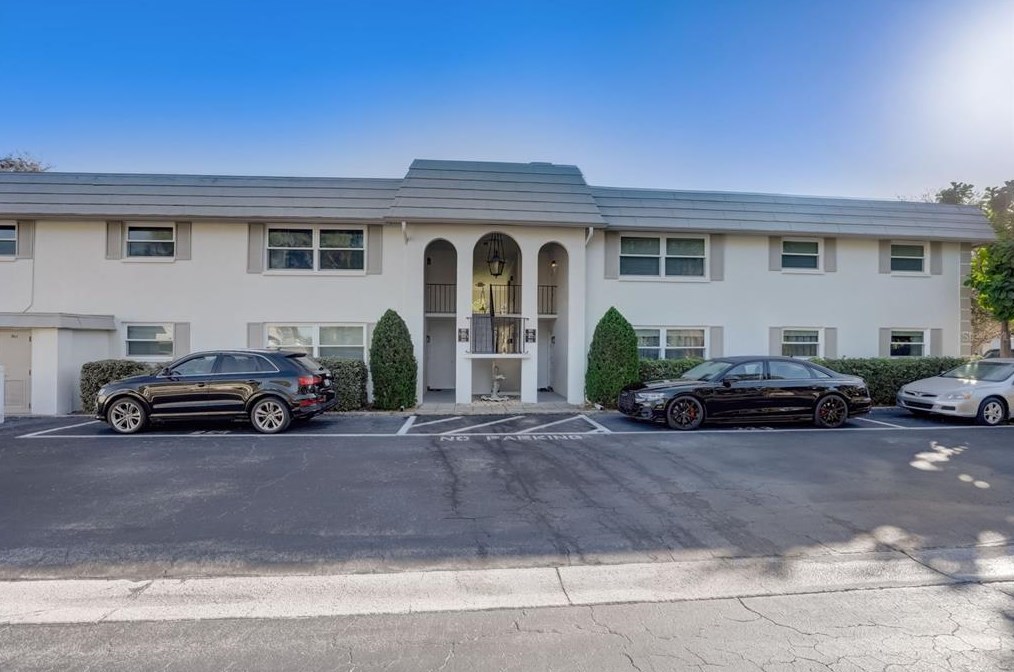 5800 Hollywood Blvd #213, Sarasota, FL 34231