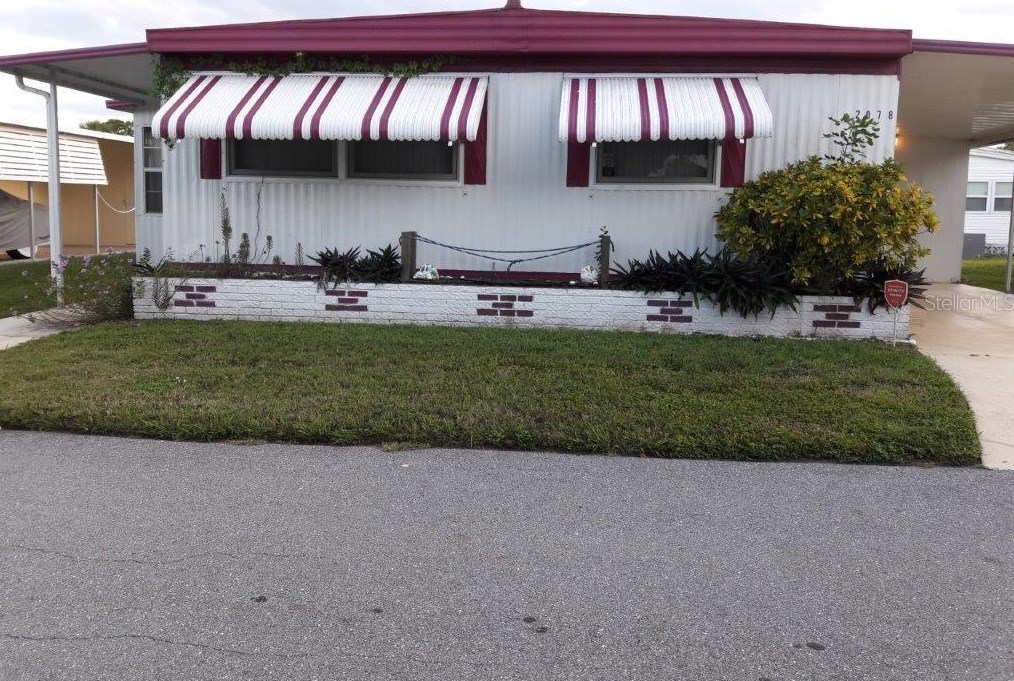 2078 Gondola Dr, Sarasota, FL 34238