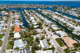 506 69th St, Holmes Beach, FL 34217 - Photo 36