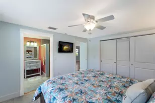 506 69th St, Holmes Beach, FL 34217 - Photo 16