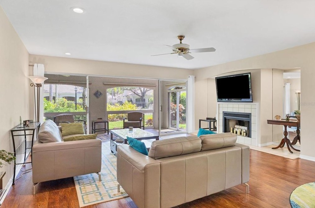 4425 Oakley Greene #7, Sarasota, FL 34235