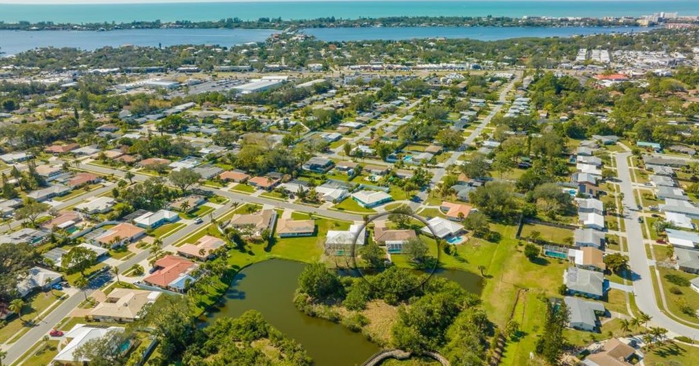 2307 Cass St, Sarasota, FL 34231