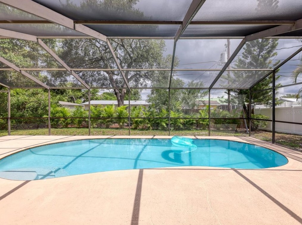 4038 Lancaster Dr, Sarasota, FL 34241