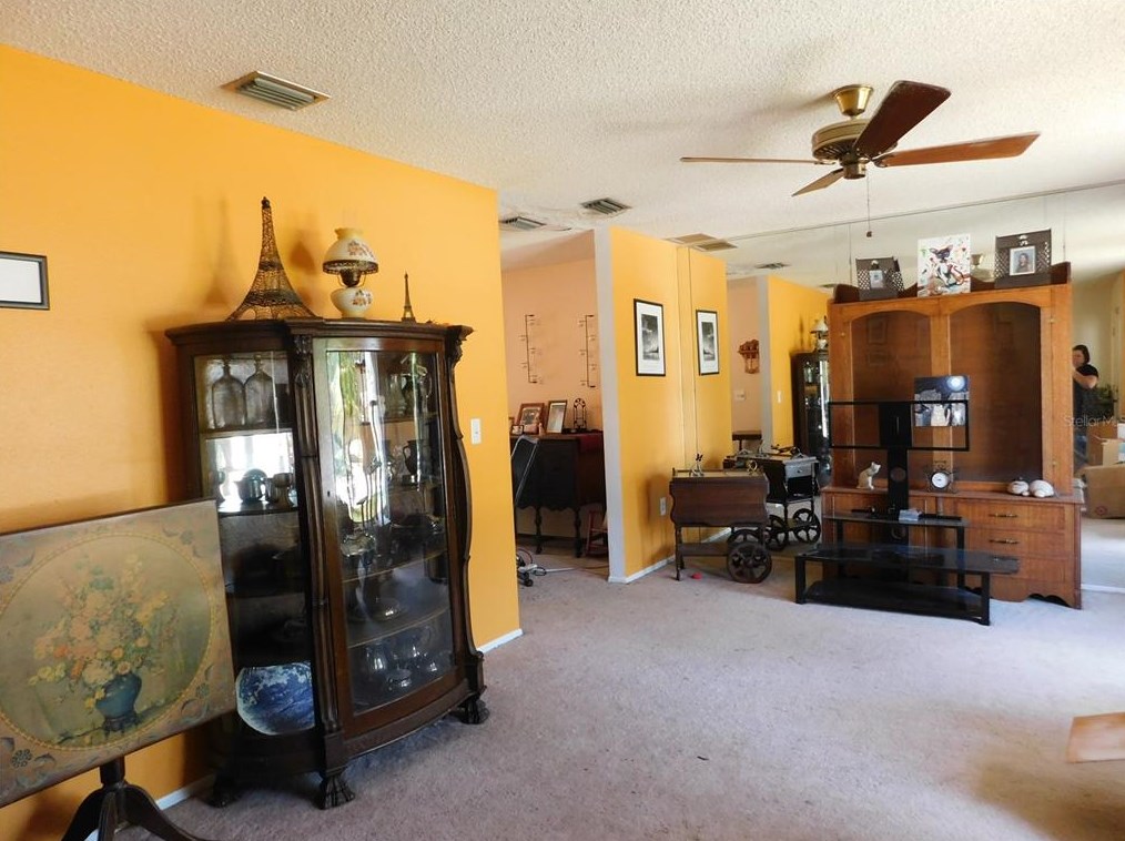 2805 67th St, Bradenton, FL 34209-7427