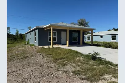 1211 30th Avenue W, Bradenton, FL 34205 - Photo 2