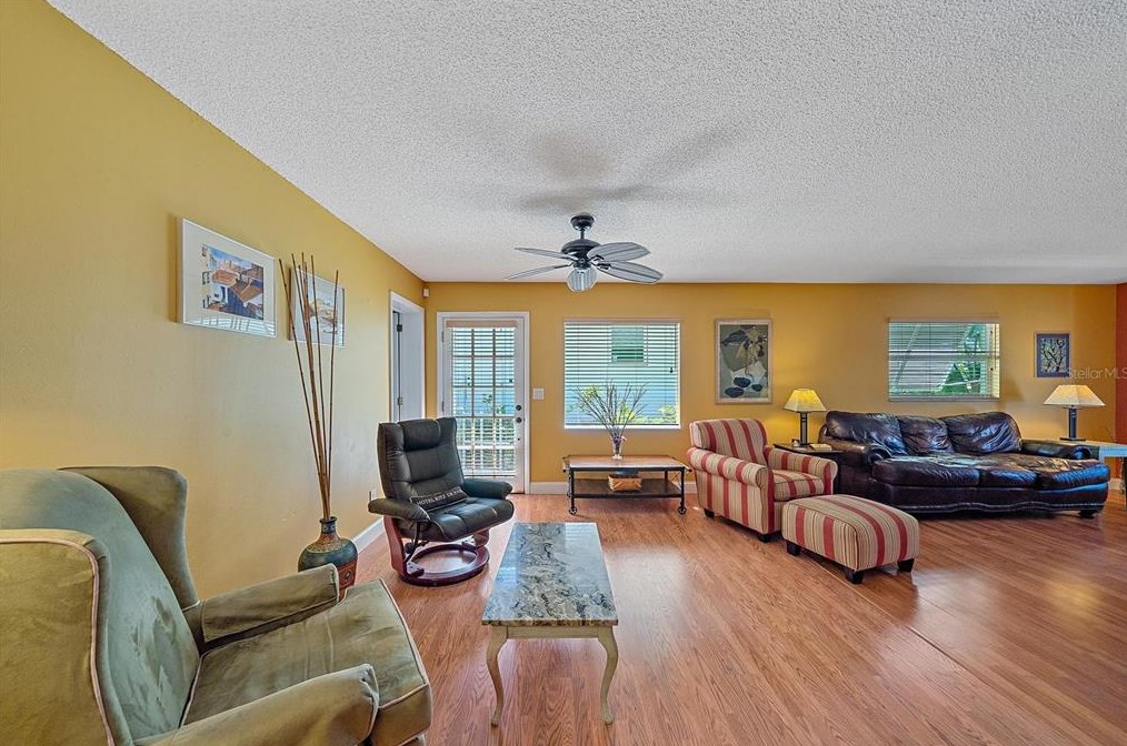 2410 Floyd St, Sarasota, FL 34239