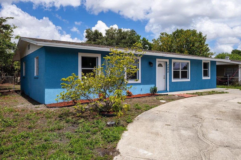 2408 19th St, Bradenton, FL 34208-7741