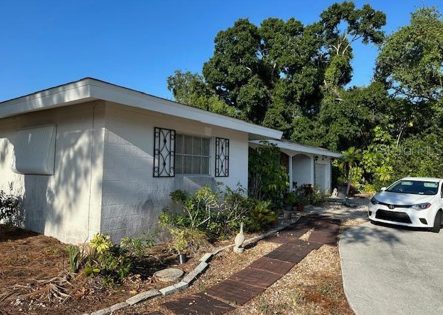 5004 Medalist Rd, Sarasota, FL 34243