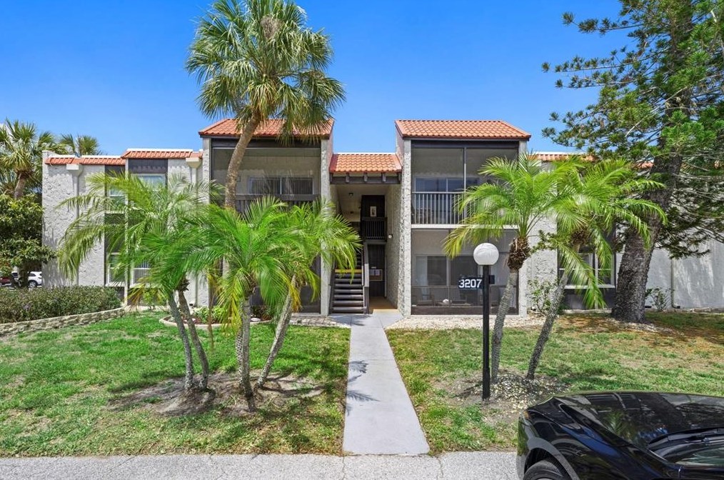 3207 Beneva Rd #102, Sarasota, FL 34232