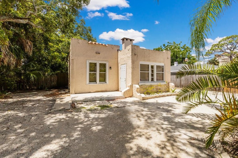 1236 14th St, Sarasota, FL 34236