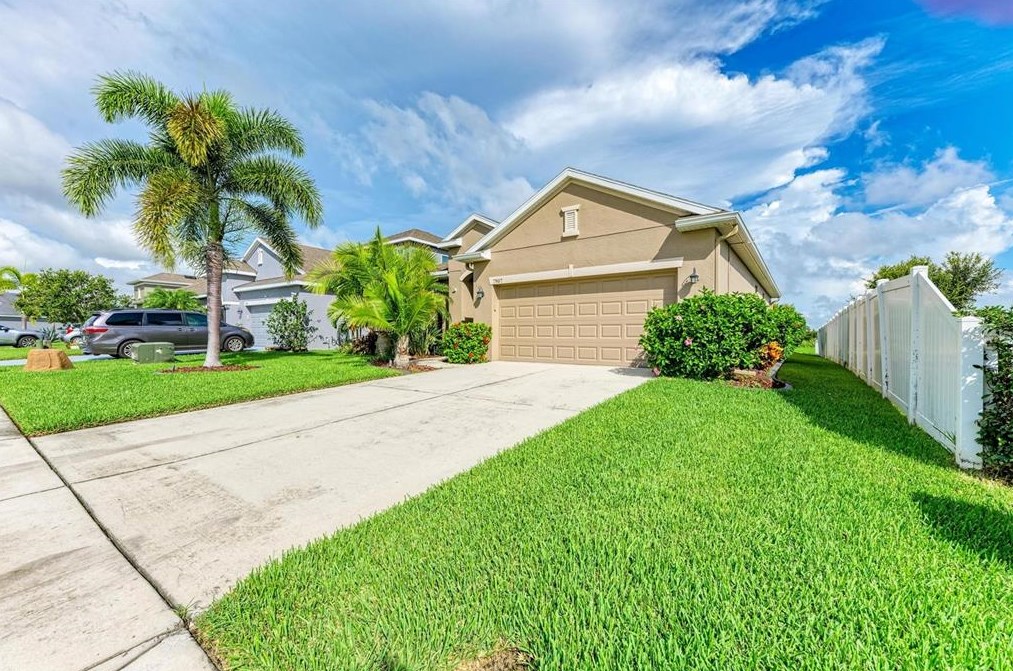 7907 110th Ave E, Parrish, FL 34219