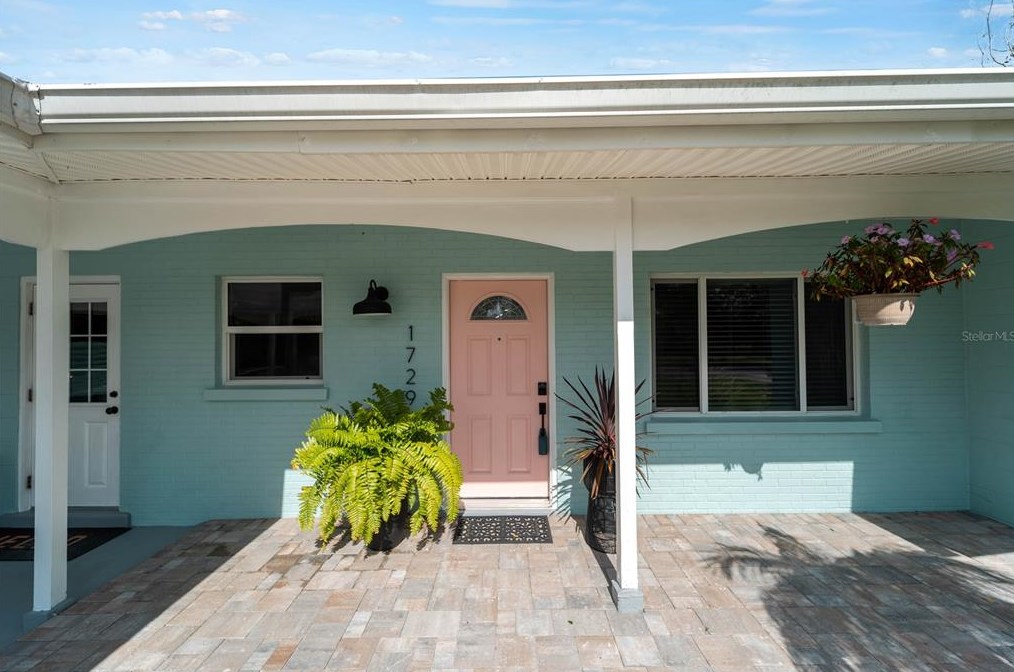 1729 Colleen St, Sarasota, FL 34231