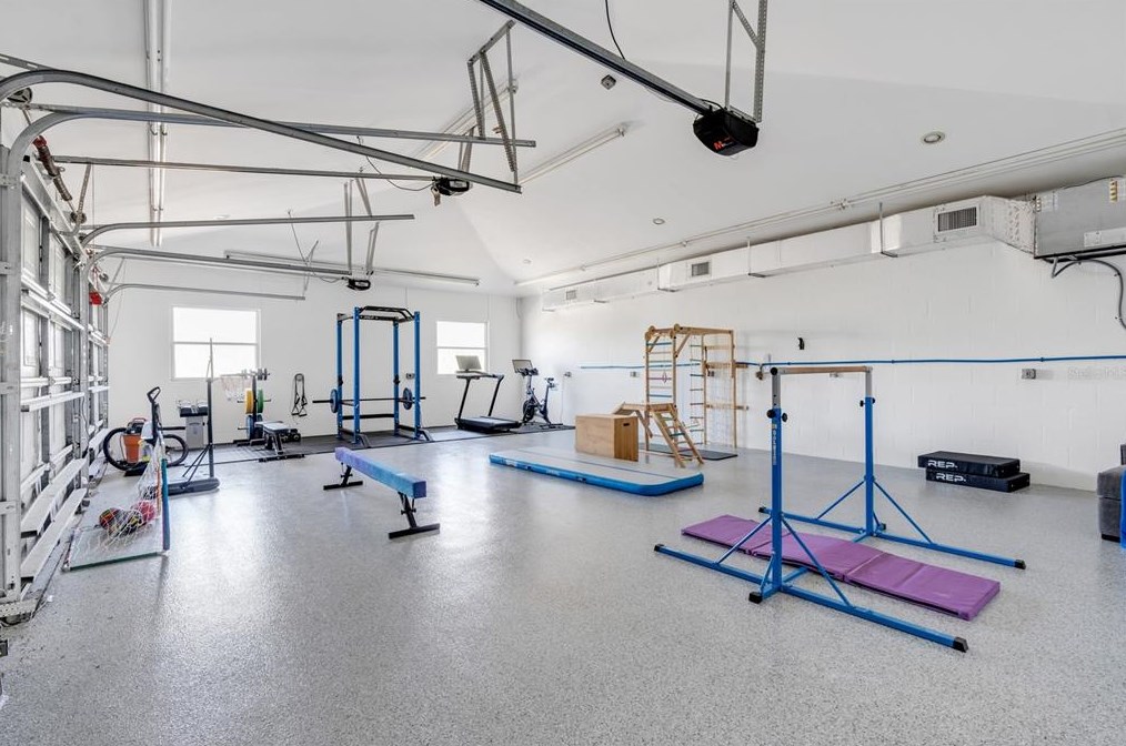 990 19th St, Naples FL  34117-4432 exterior