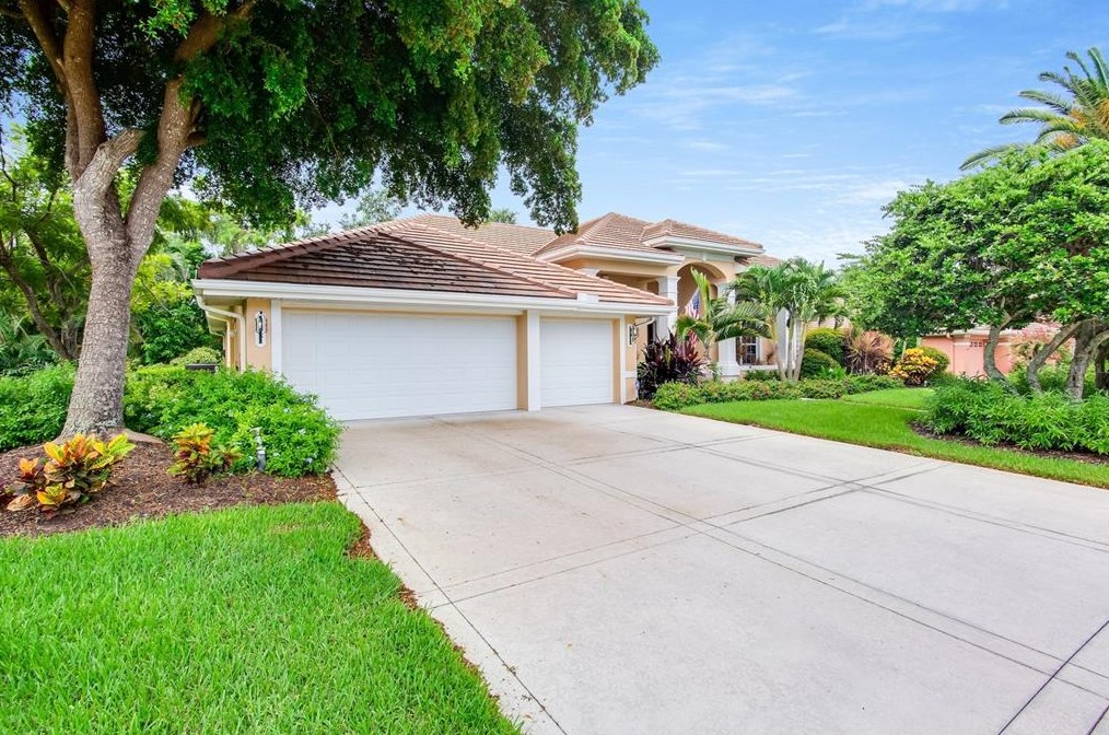 4721 Sweetmeadow Cir, Sarasota, FL 34238