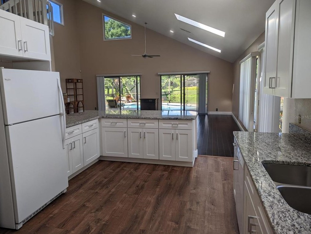 5005 82nd Way E, Sarasota, FL 34243