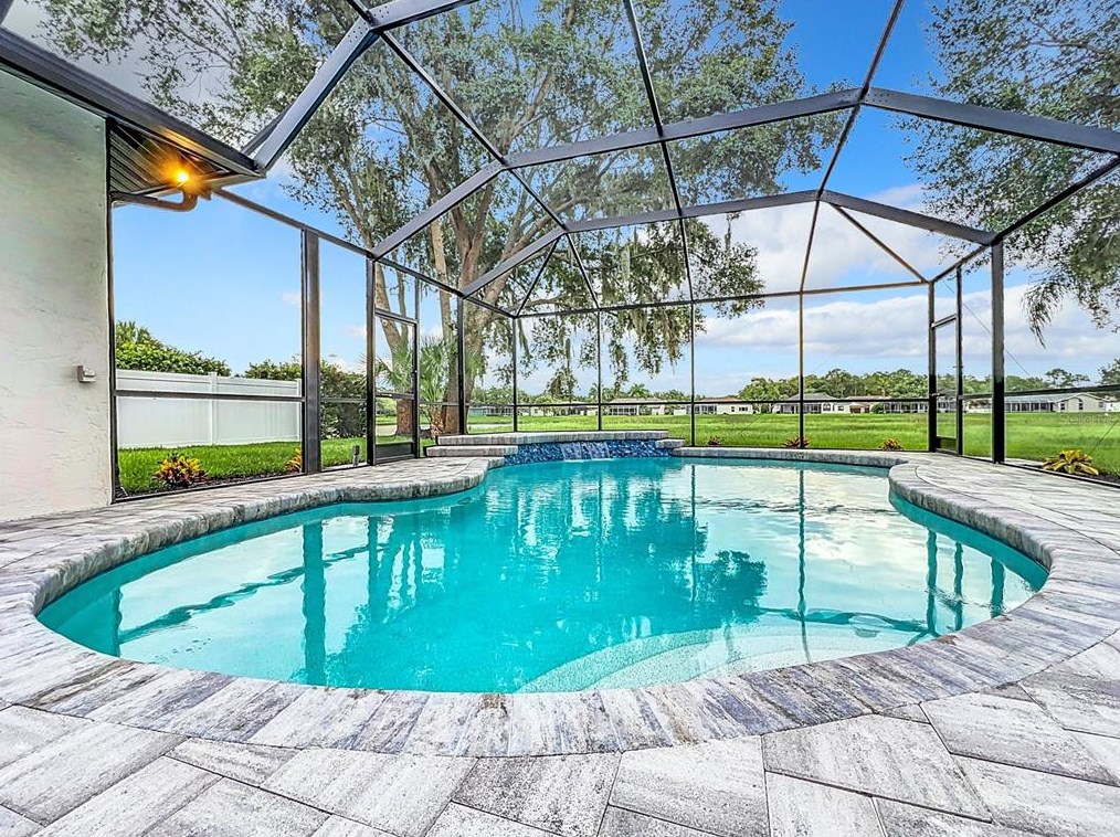 6232 Aventura Dr, Sarasota, FL 34241
