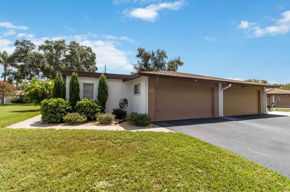 3531 N Village Ct #210, Sarasota, FL 34231